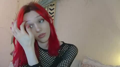 Kira online show from April 21, 1:18 pm