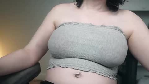 Krystal Syx online show from February 8, 2:17 am