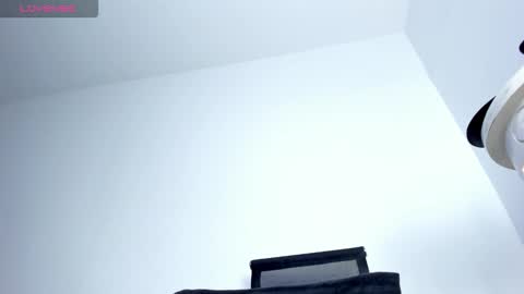 kylie_winx online show from March 8, 10:07 am