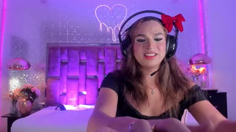 Kylie online show from November 28, 6:15 am