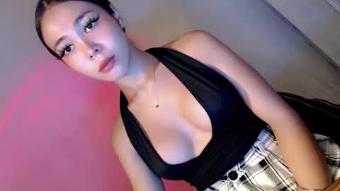 Ella online show from January 13, 2:36 pm