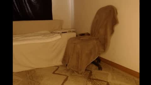 LalaMy online show from April 9, 2:01 pm