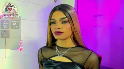 Lara Brunette  online show from December 18, 7:30 pm