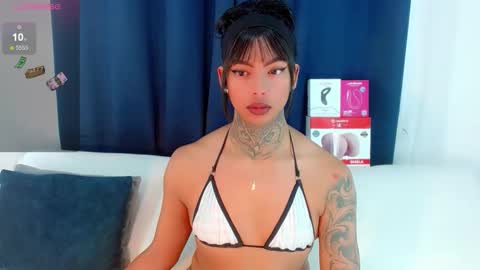 Laura online show from February 22, 4:20 pm