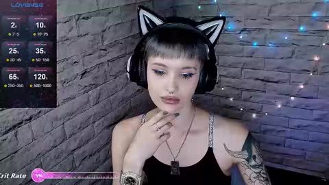 Eva online show from October 3, 4:51 pm