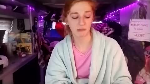 LesleyGumGrass- The Boring Trans girl online show from March 2, 5:09 pm