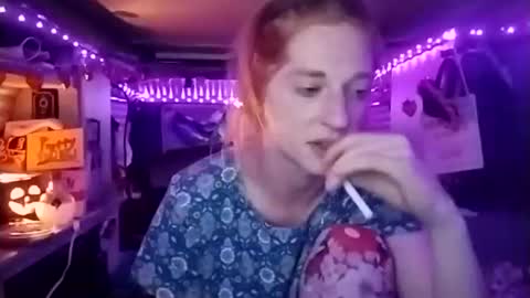 LesleyGumGrass- The Boring Trans girl online show from October 25, 7:03 am