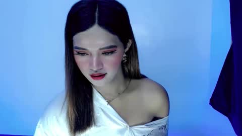 Lexia online show from February 12, 6:58 pm