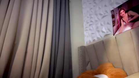 Naturaly Born Goddess  Ms. kendall  online show from October 26, 7:21 pm