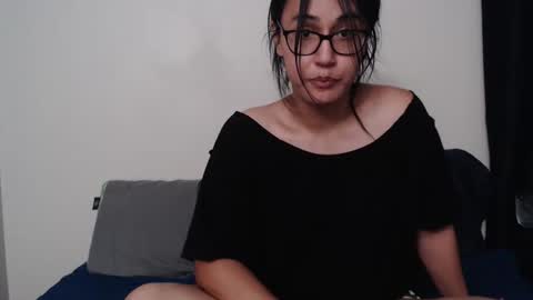 Mai online show from October 11, 3:42 am