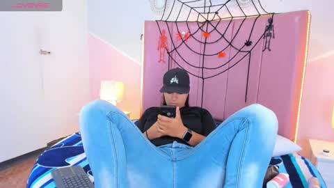 Liam smith online show from October 28, 2:26 pm