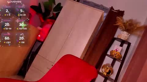 Miss Lily online show from March 12, 10:15 pm