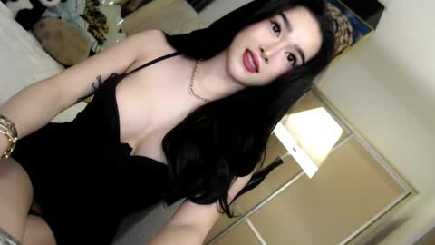 QUEEN LILITH BORBON online show from April 11, 4:32 pm