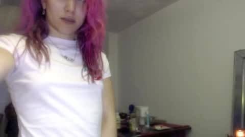 lilvenice7 online show from April 1, 7:33 pm