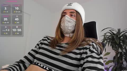 Lily Reina online show from March 24, 6:57 pm