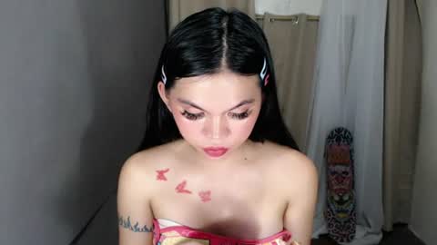 littlelace_ online show from July 2, 12:11 am
