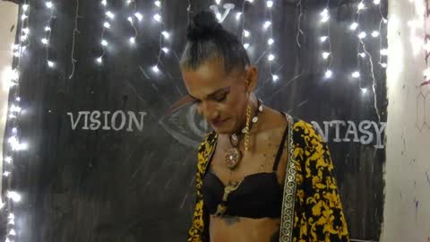 LA LOBA online show from December 22, 1:45 am