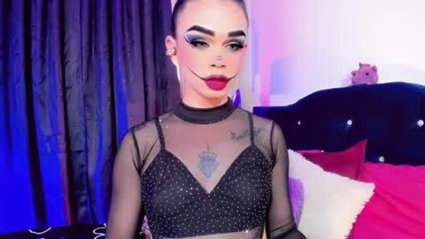 lesly lorena online show from October 31, 3:05 am