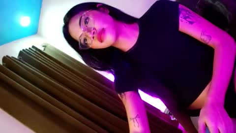 Snapshot of love_seren chatting on October 24, 12:54 pm Seren online show from October 24, 12:54 pm