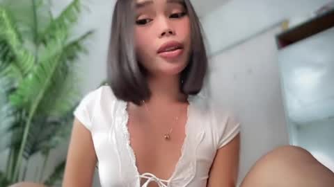 lovely_cittie18 online show from April 17, 7:33 am