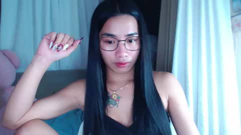 lovelymae18 online show from January 7, 1:10 pm