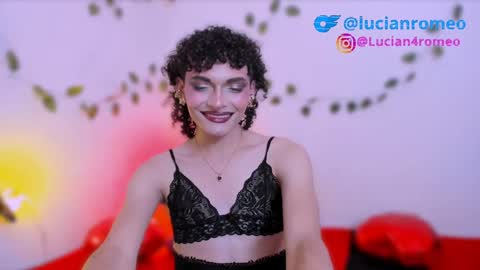 Snapshot of lucianromeo17 chatting on December 15, 4:51 am Lucy or Lucian 3 Come to my social Links3   online show from December 15, 4:51 am