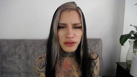 luciiana online show from March 6, 4:12 pm