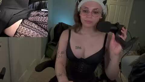 Lucy online show from June 27, 4:50 am