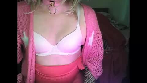 lucywilcox online show from October 4, 11:33 am