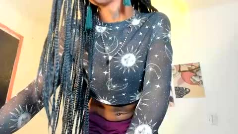 Snapshot of luisadickkhard chatting on March 8, 4:56 am luisadickkhard online show from March 8, 4:56 am