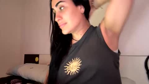 Luisa Monsters online show from November 18, 11:15 pm
