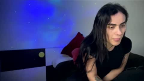 Luisa Monsters online show from December 3, 7:34 am