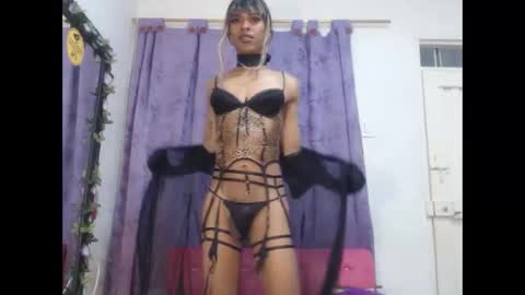 lussiana online show from February 8, 1:06 pm