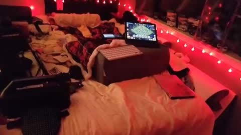 mac1119 online show from March 17, 4:37 am