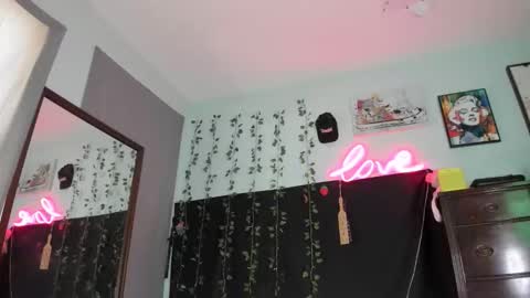 Maddi Avalon online show from March 23, 8:47 pm