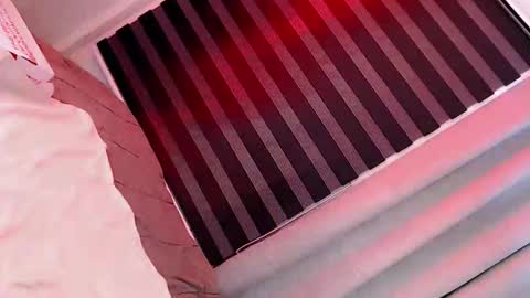 Mocah online show from April 11, 6:22 pm