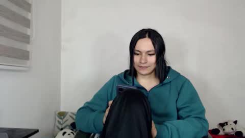 Mariapau online show from February 7, 9:10 pm