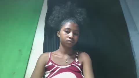 mamieriela online show from April 25, 2:14 pm