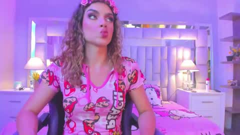 mariiahneedles online show from March 20, 2:56 am