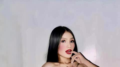 IM YOUR BABE GIRL LYCA online show from March 5, 6:35 pm