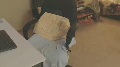 Melody online show from December 5, 4:46 pm