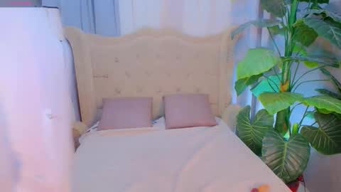 myka online show from October 25, 6:41 am