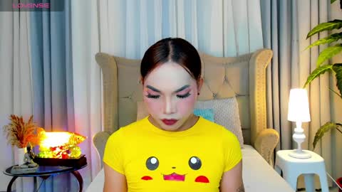 myka online show from April 27, 6:39 pm