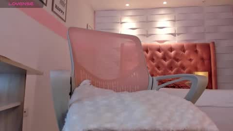 Snapshot of mhellissaw chatting on February 26, 7:09 am melissa online show from February 26, 7:09 am