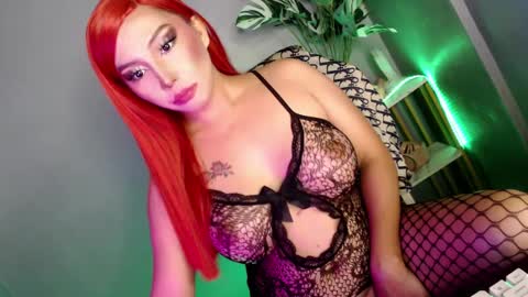 Snapshot of mi_amor18 chatting on January 26, 1:36 pm Hera online show from January 26, 1:36 pm