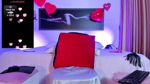 Mia  online show from February 19, 10:05 pm