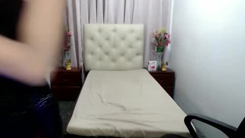 miasex980271 online show from December 17, 9:26 am