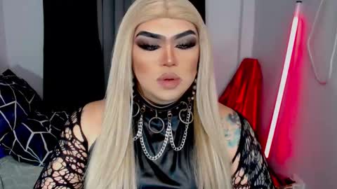 Michelle online show from December 2, 6:55 pm