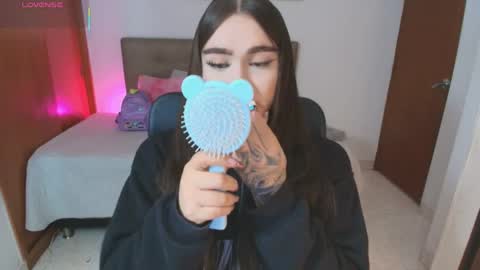 Miley online show from April 13, 12:53 pm