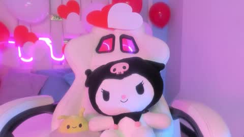 Michelle  online show from February 14, 8:37 pm